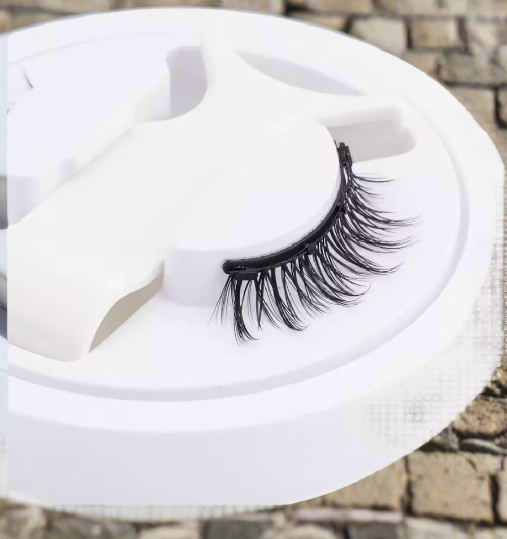 Lumora™ Magnetic Eyelashes